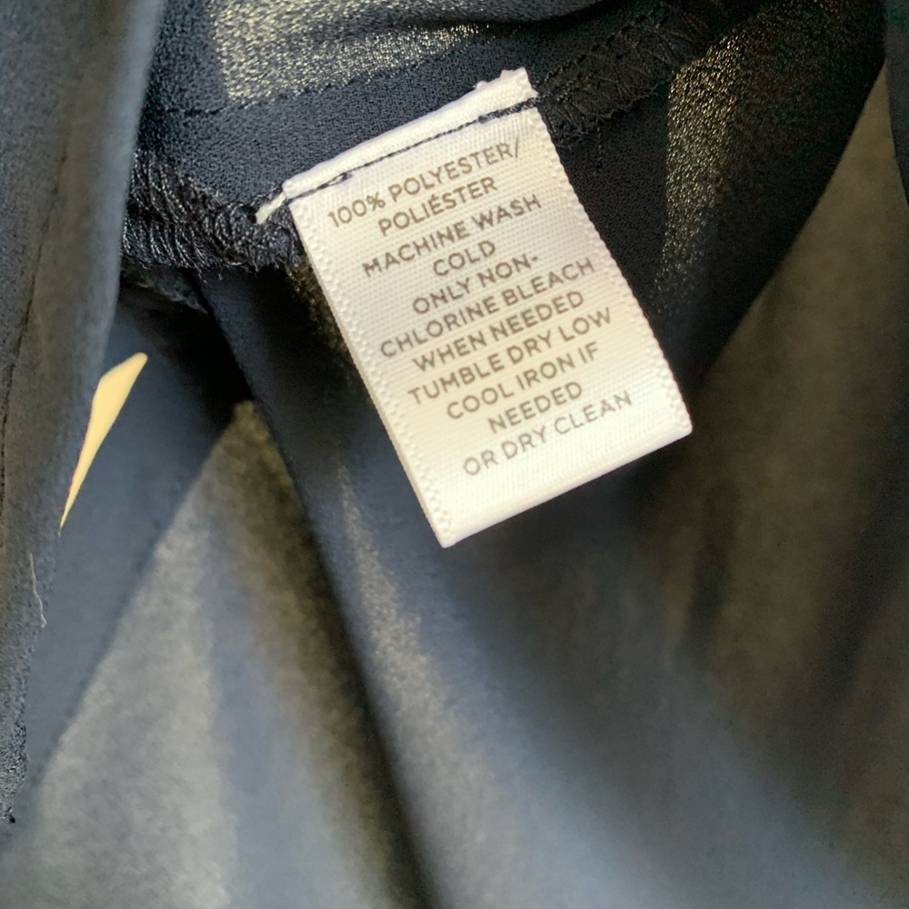 NWT LOFT High-Neck Keyhole Sleeveless Blouse - Picture 4 of 5